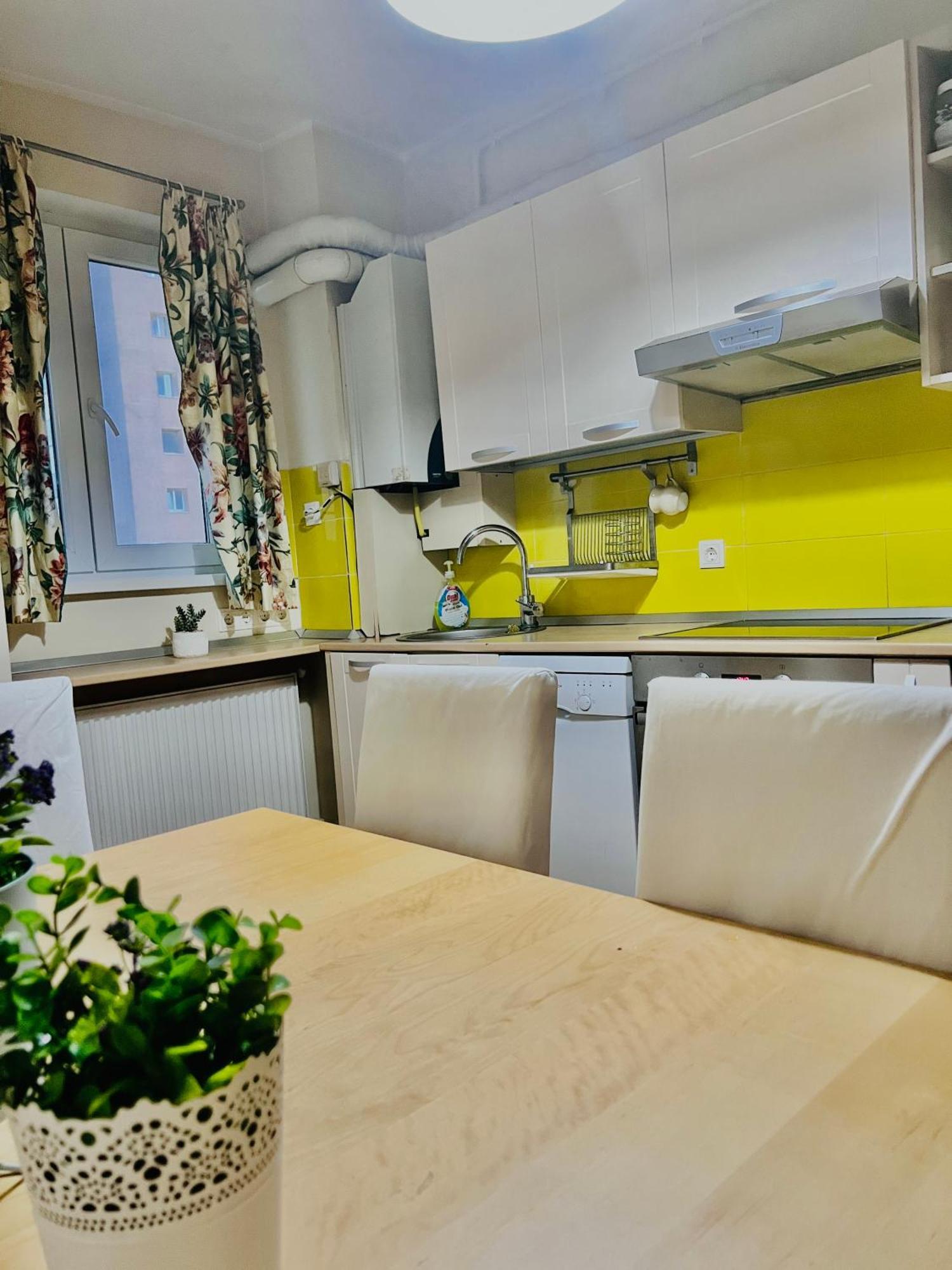 Middle Of The Boulevard Apartament *